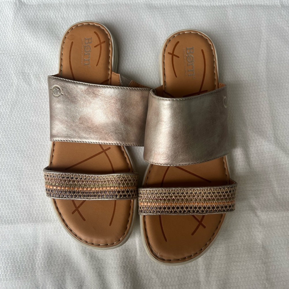 Born Women's Silver and Tan Sandals